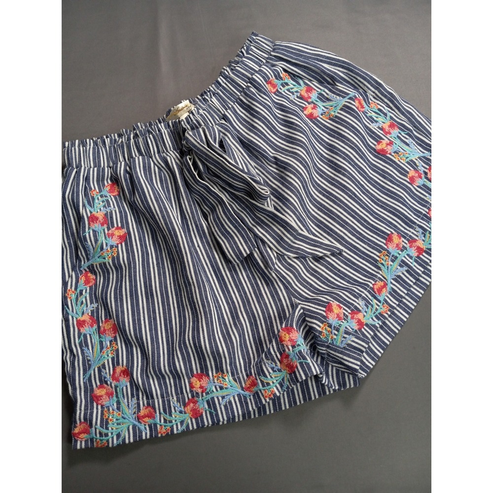 Andree by Unit Blue White Striped Floral Embroidered Tie Waist Shorts Small